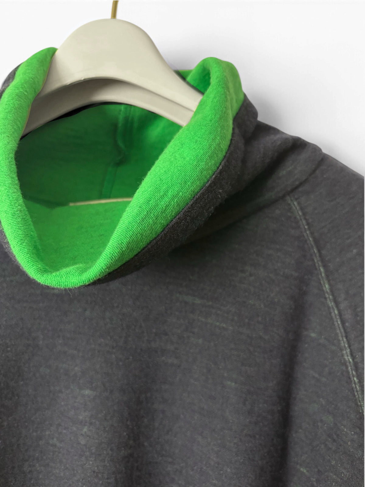 Power Shoulder Top - Navy Yellow Green