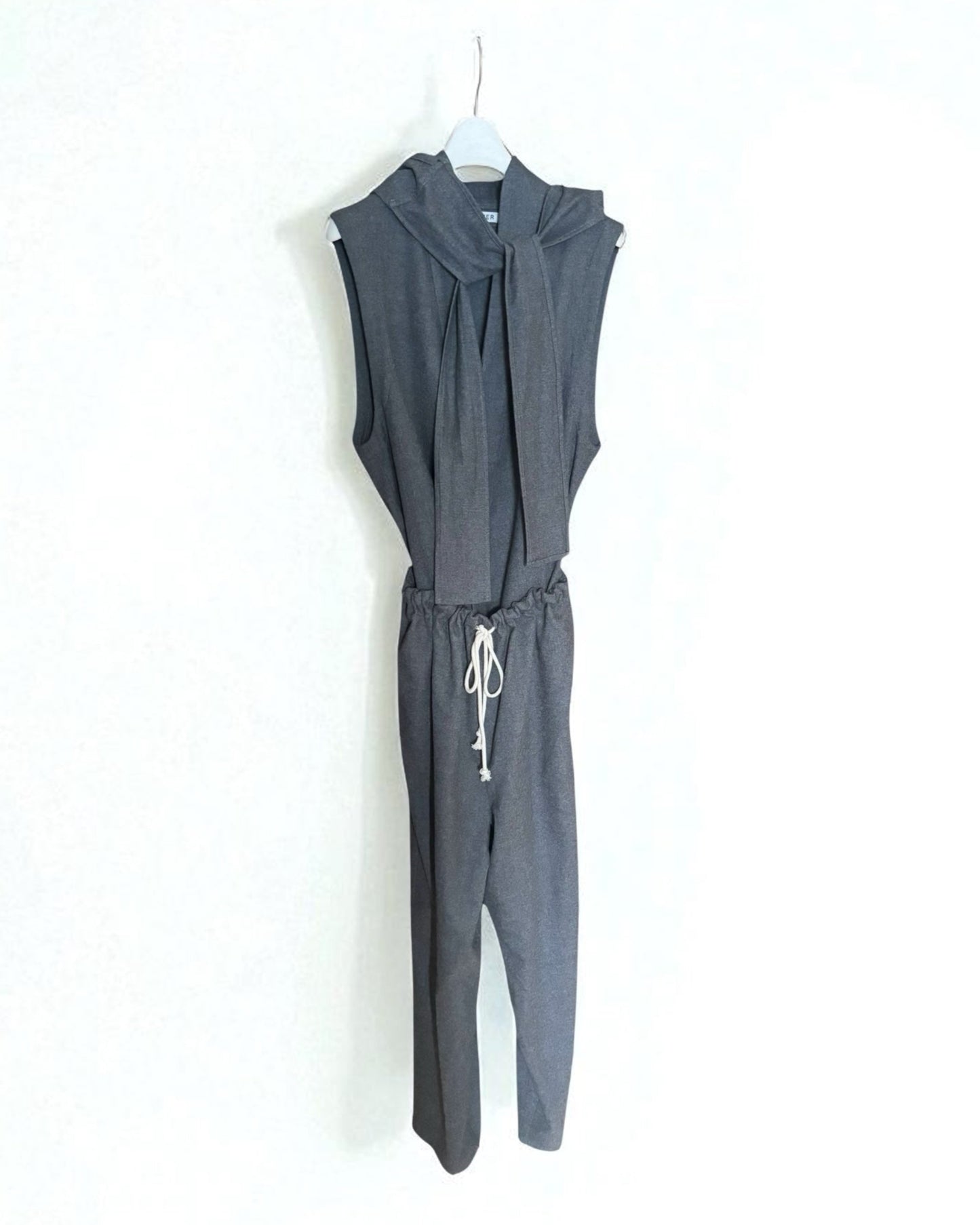 タンブルウールフード付きサロペット/ Tumbled Wool Hooded Jumpsuit